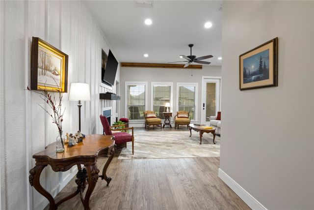 1000 Stone Bridge, Mt Pleasant, TX 75455