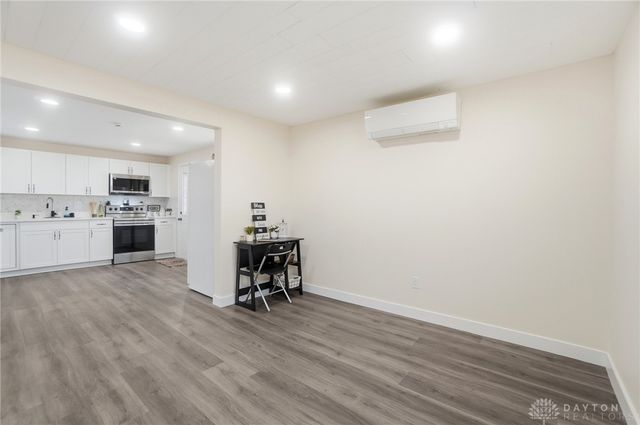 7621 Shalamar Drive, Dayton, OH 45424