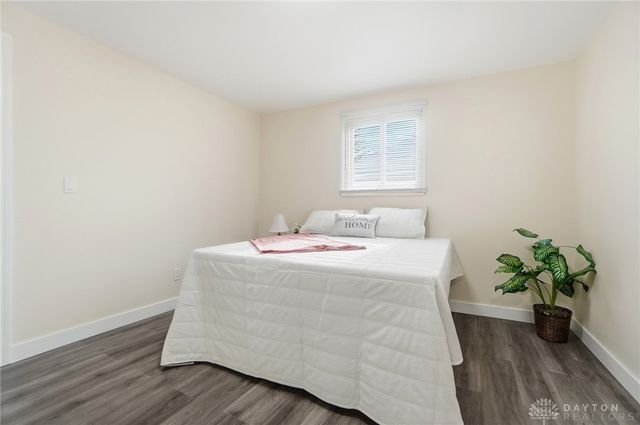 7621 Shalamar Drive, Dayton, OH 45424