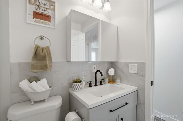 7621 Shalamar Drive, Dayton, OH 45424