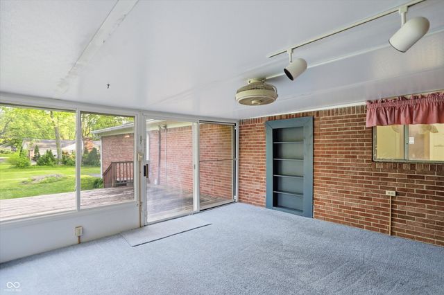 1015 Fairway Drive, Indianapolis, IN 46260