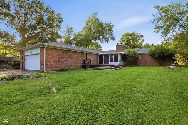 1015 Fairway Drive, Indianapolis, IN 46260