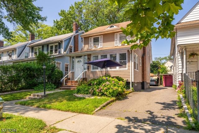 47 Ampere Pkwy, East Orange City, NJ 07017