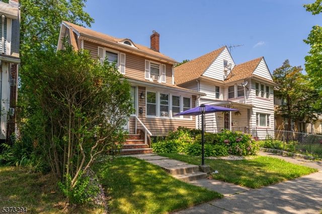 47 Ampere Pkwy, East Orange City, NJ 07017