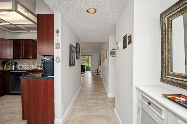 14360 Strathmore Lane 102, Delray Beach, FL 33446