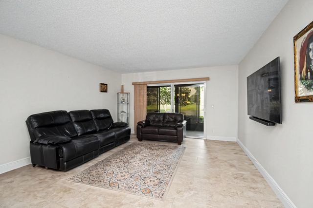14360 Strathmore Lane 102, Delray Beach, FL 33446