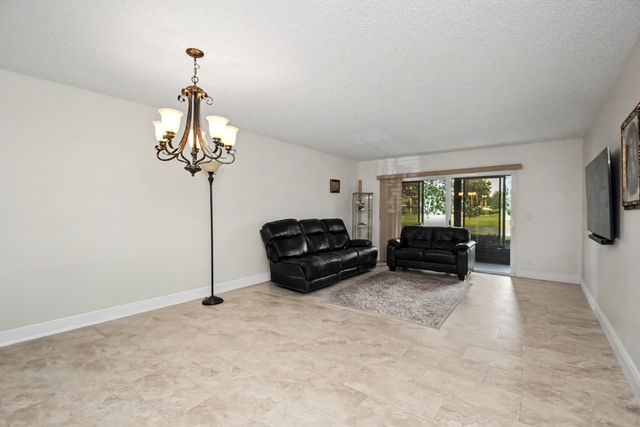 14360 Strathmore Lane 102, Delray Beach, FL 33446