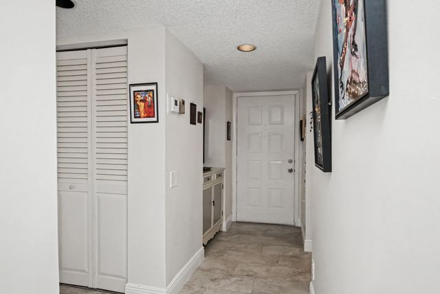 14360 Strathmore Lane 102, Delray Beach, FL 33446