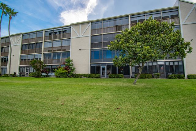 14360 Strathmore Lane 102, Delray Beach, FL 33446
