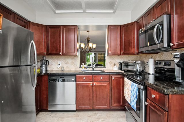 14360 Strathmore Lane 102, Delray Beach, FL 33446