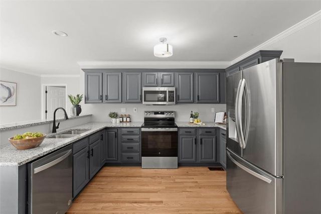 610 Adam Circle, Woodstock, GA 30188