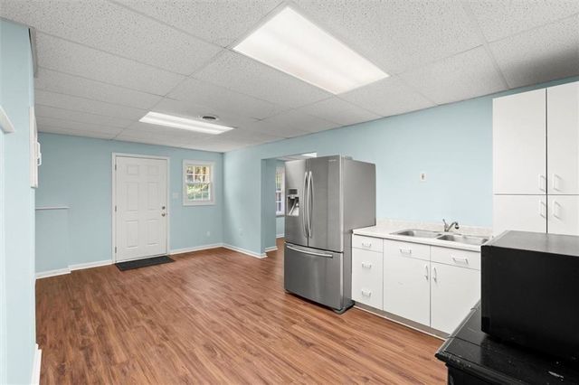 610 Adam Circle, Woodstock, GA 30188