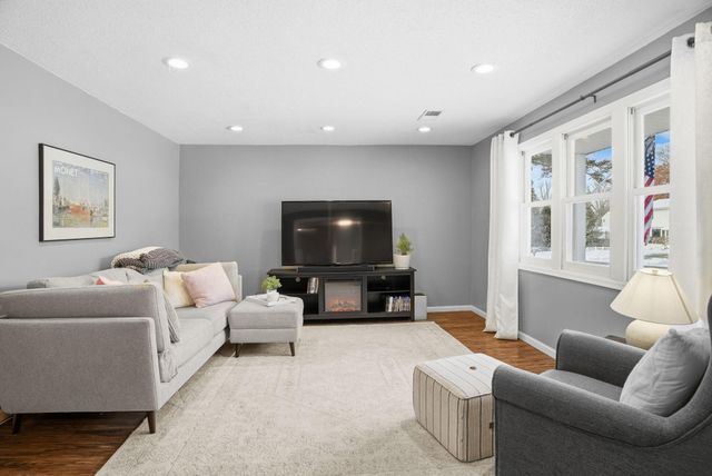 5026 Clear Spring Drive, Minnetonka, MN 55345