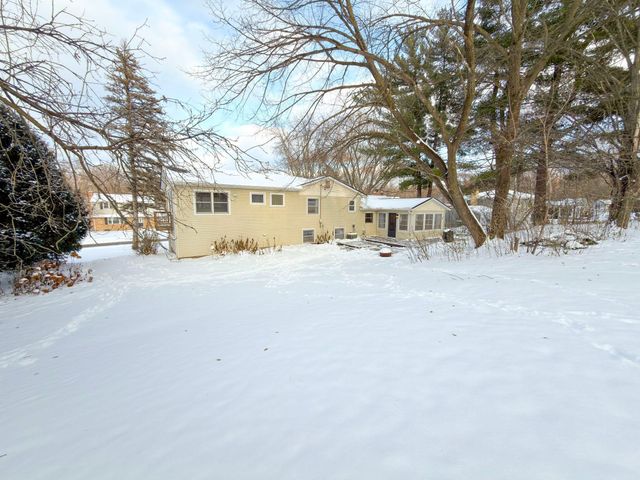 5026 Clear Spring Drive, Minnetonka, MN 55345