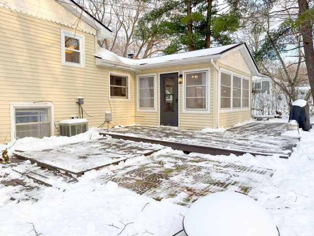 5026 Clear Spring Drive, Minnetonka, MN 55345