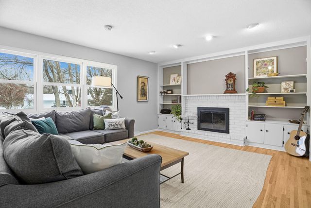 5026 Clear Spring Drive, Minnetonka, MN 55345