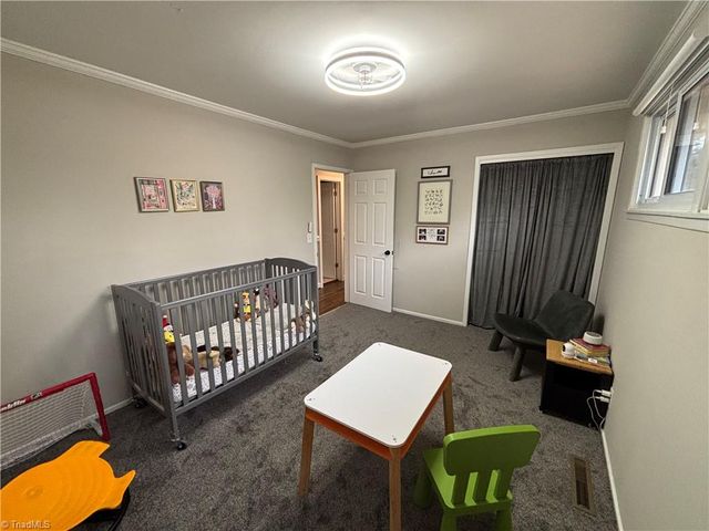 905 N Elam Avenue, Greensboro, NC 27408