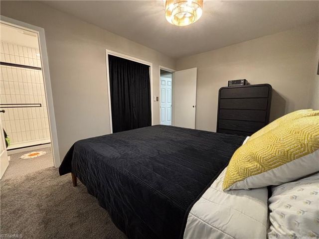 905 N Elam Avenue, Greensboro, NC 27408