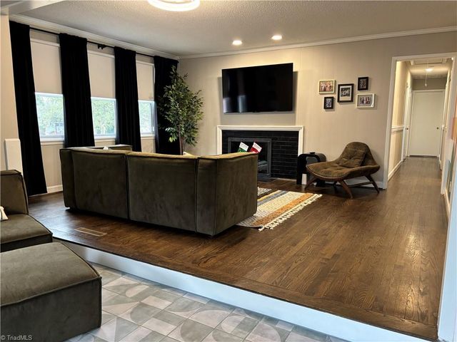 905 N Elam Avenue, Greensboro, NC 27408