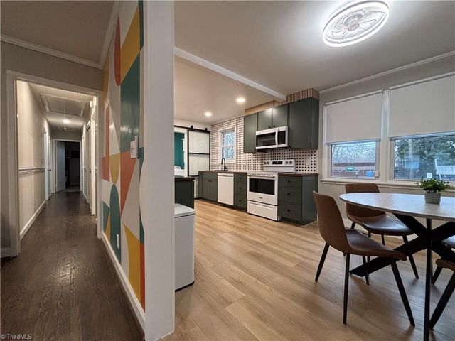 905 N Elam Avenue, Greensboro, NC 27408