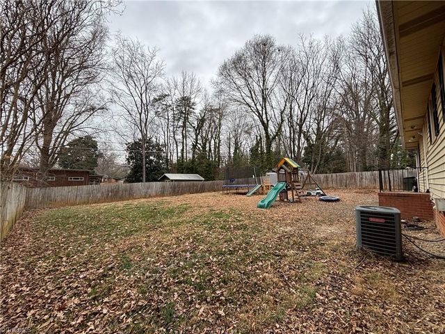 905 N Elam Avenue, Greensboro, NC 27408