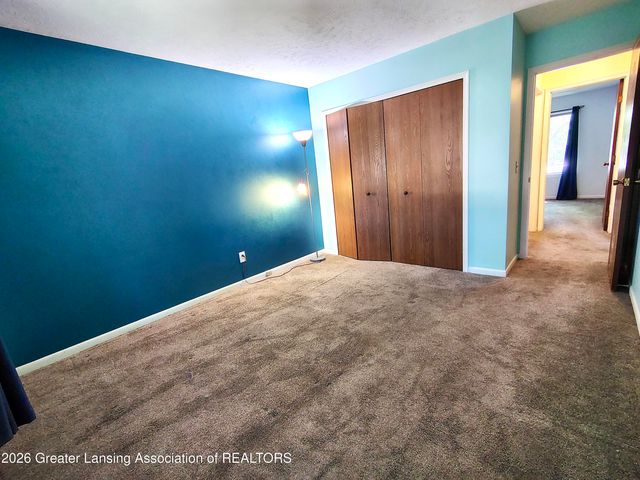 5984 Village Drive, Haslett, MI 48840