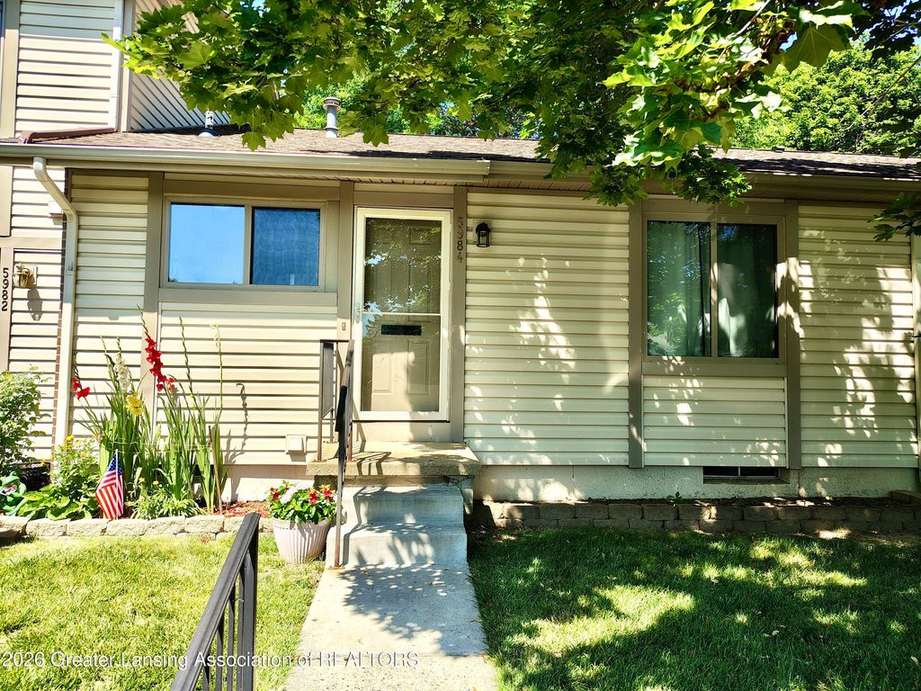 5984 Village Drive, Haslett, MI 48840