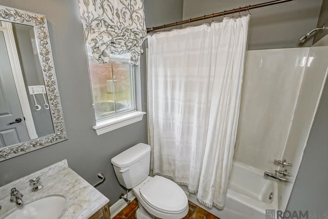 16503 E Spanish Oaks Ct, Prairieville, LA 70769