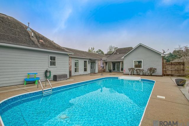 16503 E Spanish Oaks Ct, Prairieville, LA 70769