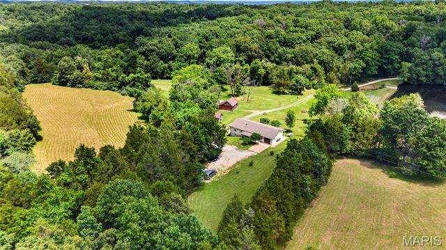 8403 E Forest Hills Drive, Dittmer, MO 63023