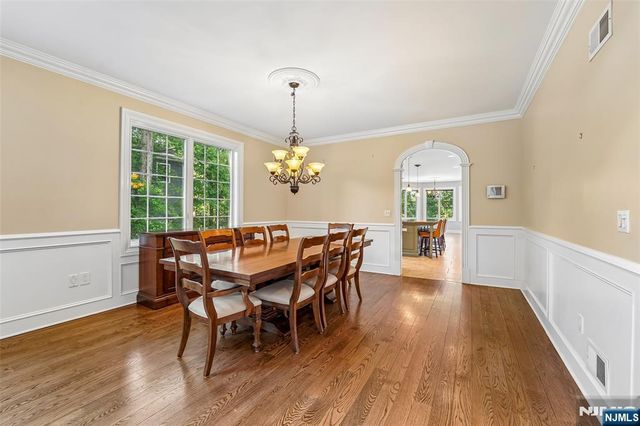 35 Franklin Turnpike, Allendale, NJ 07401
