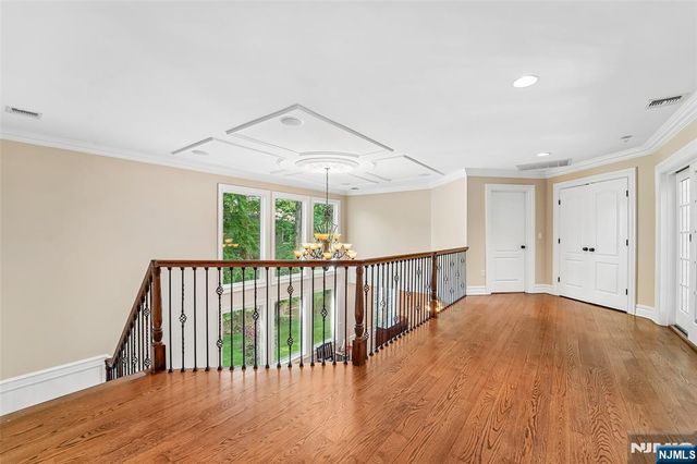 35 Franklin Turnpike, Allendale, NJ 07401