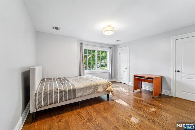 35 Franklin Turnpike, Allendale, NJ 07401