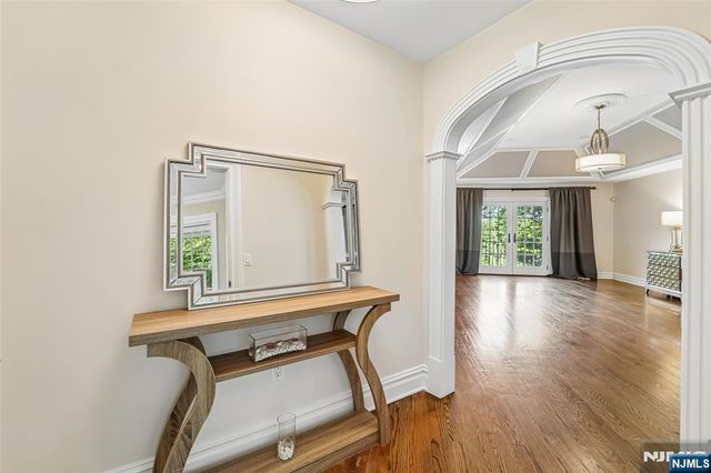 35 Franklin Turnpike, Allendale, NJ 07401