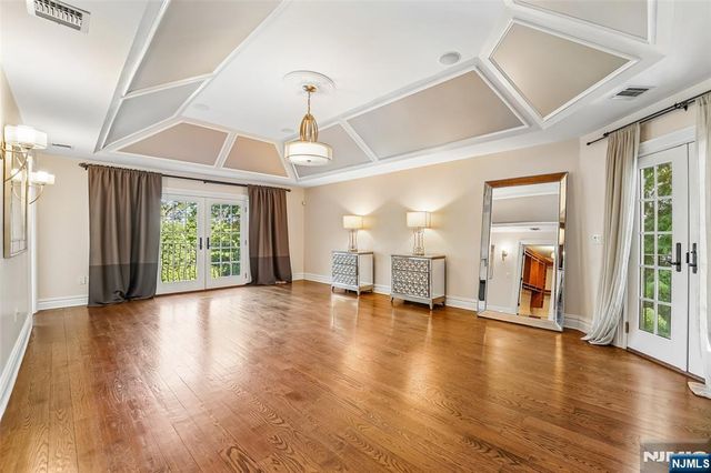 35 Franklin Turnpike, Allendale, NJ 07401