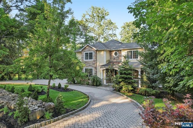 35 Franklin Turnpike, Allendale, NJ 07401