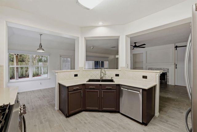 5902 Capella Park Drive, Spring, TX 77379