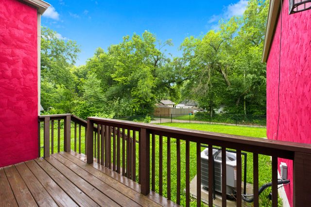 1220 W Mount Vernon Street, Springfield, MO 65806