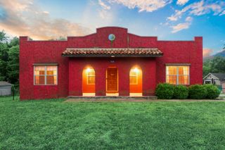 1220 W Mount Vernon Street, Springfield, MO 65806