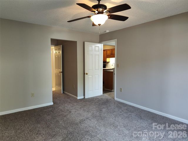 5001 Sharon Road K, Charlotte, NC 28210