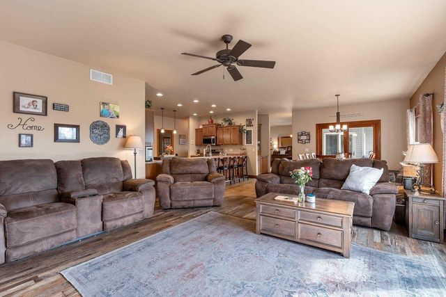 1055 ZACHER DRIVE, Oshkosh, WI 54901