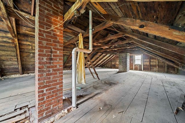 198 Brook St, Rehoboth, MA 02769