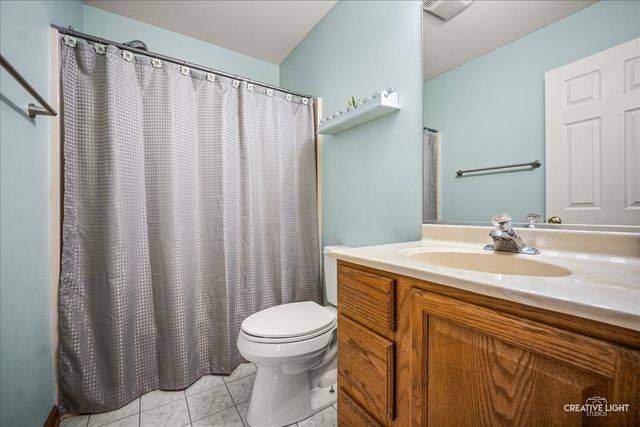 2070 N Masters Lane, Lake Villa, IL 60046