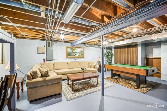 2070 N Masters Lane, Lake Villa, IL 60046