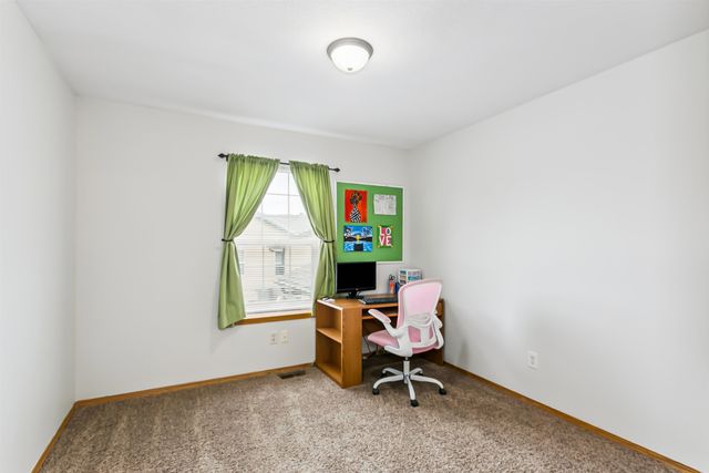 1925 E Sunset Ct, Goddard, KS 67052