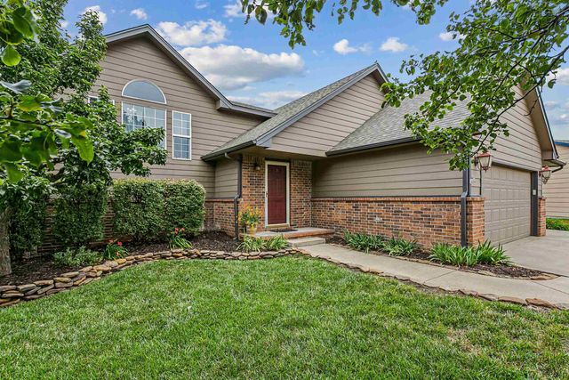 1925 E Sunset Ct, Goddard, KS 67052