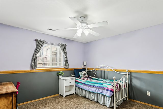 1925 E Sunset Ct, Goddard, KS 67052