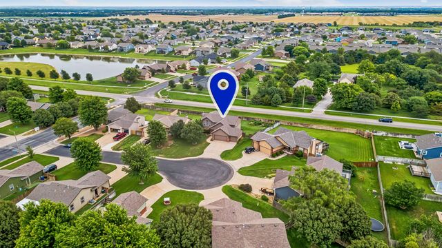 1925 E Sunset Ct, Goddard, KS 67052