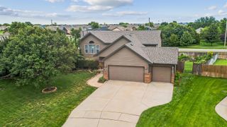1925 E Sunset Ct, Goddard, KS 67052