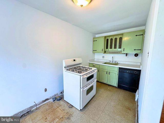 415 SEVEN OAKS DR, Clifton Heights, PA 19018